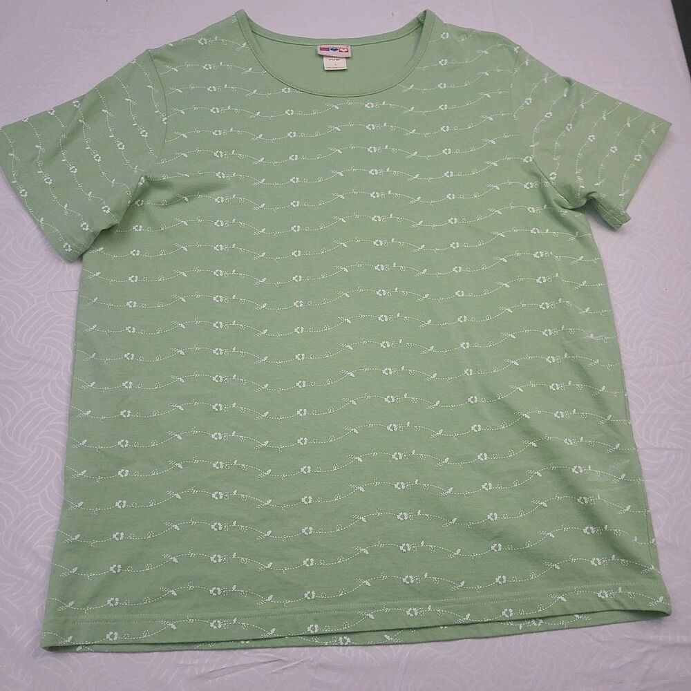 light green "American Sweetheart" brand top with a floral pattern. Size L